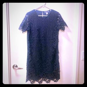 Black lace dress (size M)